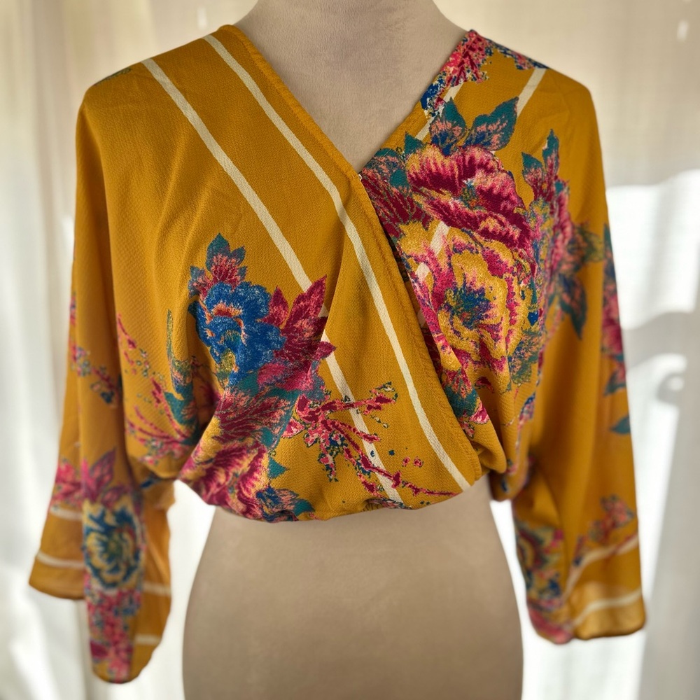 Flying Tomato Women's Cropped Floral Wrap Blouse with Pink & Teal Bloom Print XS